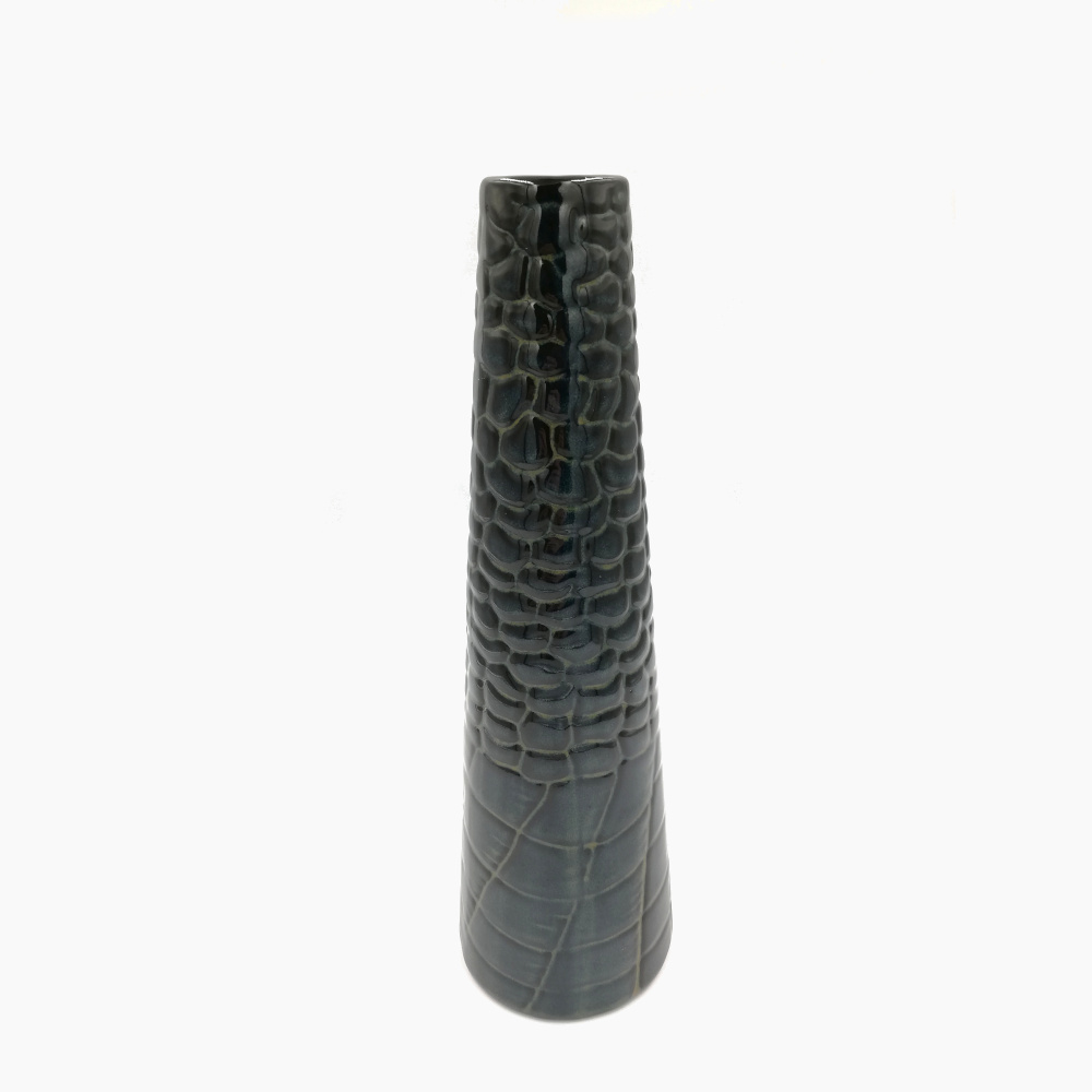 Ceramic Slim Vase (Crocodile Skin)